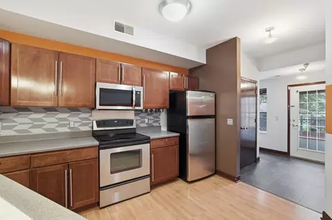 Kitchen - 312 E 18th St, Minneapolis, MN 55404 photo 2 of 3