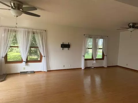 Living - 28558 80th St, Waseca, MN 56093 photo 2 of 4