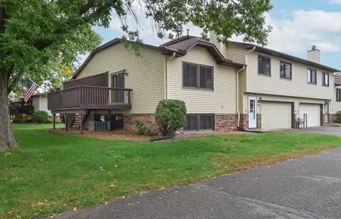 8724 N Maplebrook Cir, Brooklyn Park, MN 55445