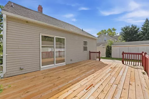 Exterior - 416 2nd St SE, Willmar, MN 56201 photo 5 of 9