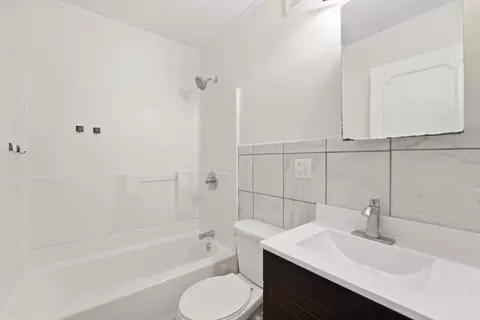Bath - 416 2nd St SE, Willmar, MN 56201 photo 1 of 1
