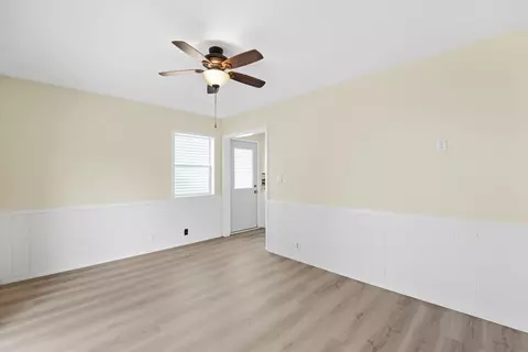 Living - 416 2nd St SE, Willmar, MN 56201 photo 5 of 5