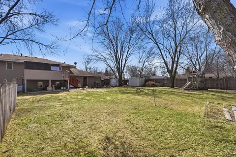 Exterior - 833 Lewis Pl, Saint Cloud, MN 56301 photo 2 of 7
