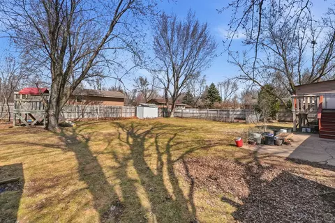 Exterior - 833 Lewis Pl, Saint Cloud, MN 56301 photo 4 of 7
