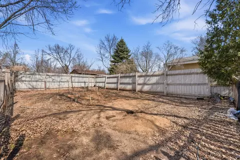Exterior - 833 Lewis Pl, Saint Cloud, MN 56301 photo 6 of 7