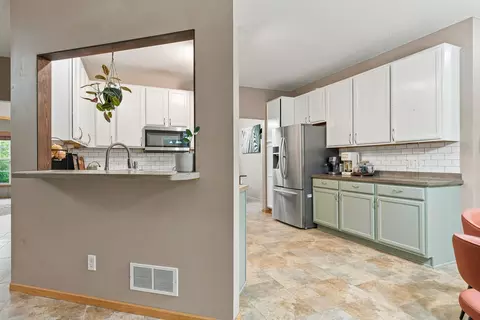Kitchen - 1318 Bluff St, Dundas, MN 55019 photo 4 of 5