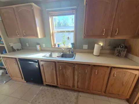 Kitchen - 91 Joymar Cir, Saint Cloud, MN 56301 photo 4 of 4