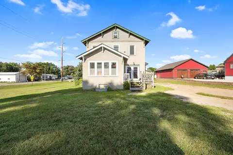 411 Meeker Ave N, Watkins, MN 55389