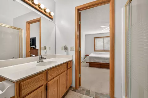 Bath - 11991 Yellow Pine St NW, Coon Rapids, MN 55448 photo 5 of 5