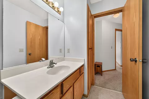 Bath - 11991 Yellow Pine St NW, Coon Rapids, MN 55448 photo 2 of 5