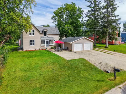 628 2nd Ave SW, Stewartville, MN 55976
