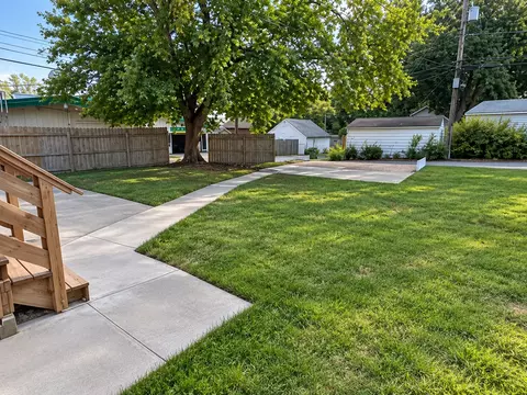 Exterior - 1699 Eustis St, Lauderdale, MN 55113 photo 2 of 2