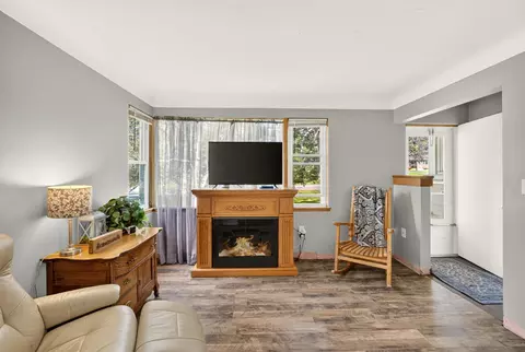 Living - 4724 Anderson Rd, Hermantown, MN 55811 photo 1 of 3