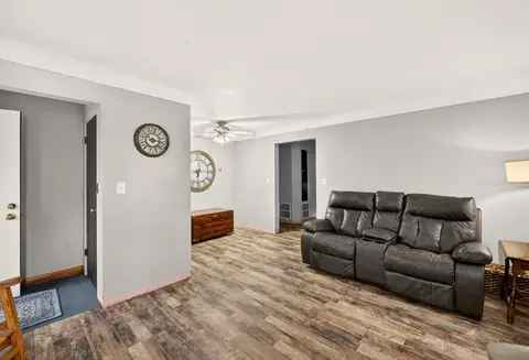 Entry Way - 4724 Anderson Rd, Hermantown, MN 55811 photo 1 of 2