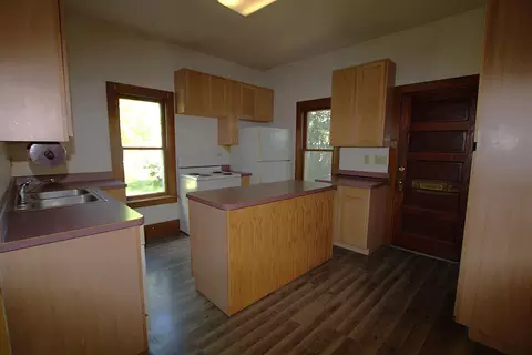 Kitchen - 1015 Us 10 E, Staples, MN 56479 photo 1 of 4