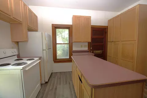 Kitchen - 1015 Us 10 E, Staples, MN 56479 photo 3 of 4
