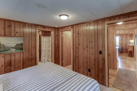 Bedroom - 4109 Long Beach Dr NW, Hackensack, MN 56452 photo 2 of 3
