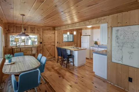 Dining - 4109 Long Beach Dr NW, Hackensack, MN 56452 photo 2 of 3