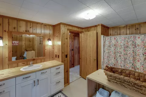 Bath - 4109 Long Beach Dr NW, Hackensack, MN 56452 photo 1 of 2