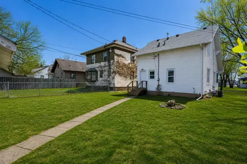 Exterior - 112 16th Ave S, Saint Cloud, MN 56301 photo 4 of 6
