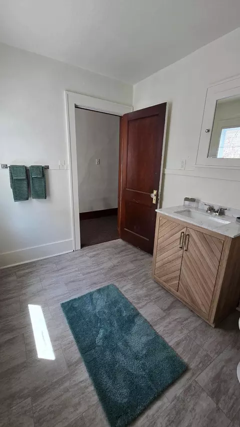 Bath - 112 16th Ave S, Saint Cloud, MN 56301 photo 2 of 4
