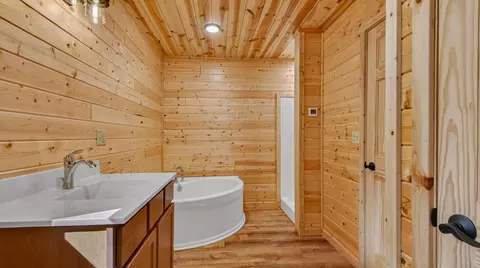 Bath - 9842 N Gardner Lake Rd, Springbrook, WI 54875 photo 1 of 3