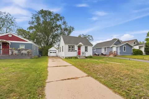 Exterior - 831 20th Ave N, Saint Cloud, MN 56303 photo 5 of 10