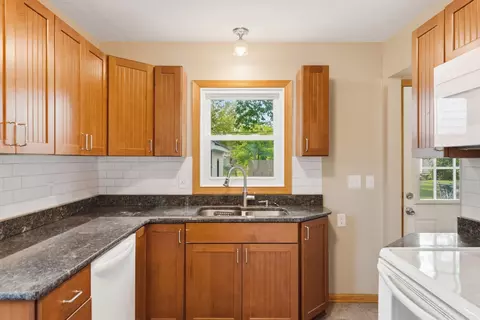 Kitchen - 831 20th Ave N, Saint Cloud, MN 56303 photo 4 of 5