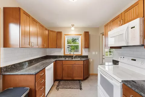 Kitchen - 831 20th Ave N, Saint Cloud, MN 56303 photo 1 of 5