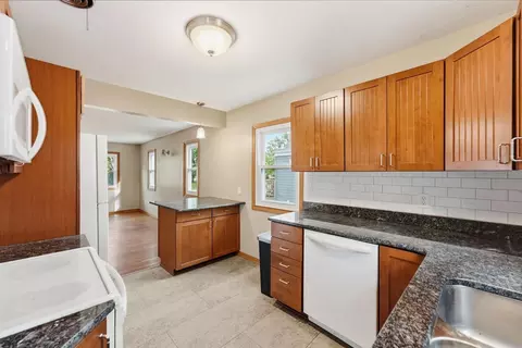 Kitchen - 831 20th Ave N, Saint Cloud, MN 56303 photo 3 of 5