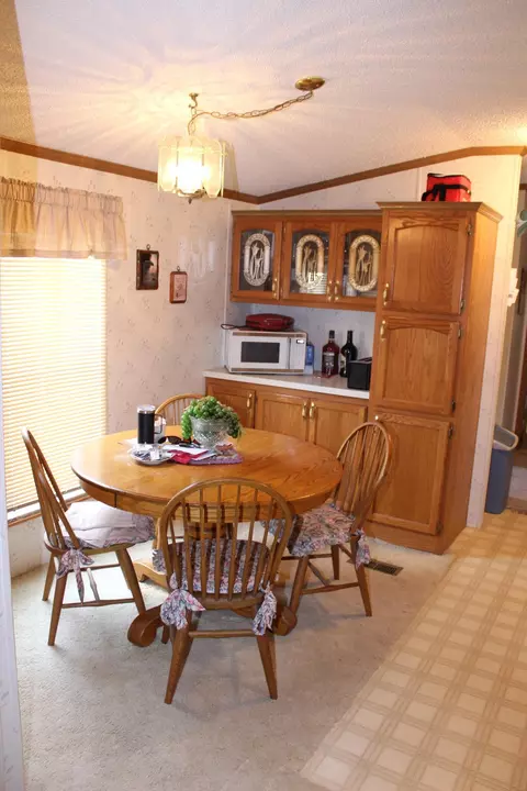 Dining - 304 4th St S, Hoffman, MN 56339 photo 1 of 1