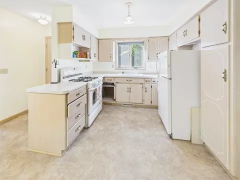 Kitchen - 910 10th Ave S, Saint Cloud, MN 56301 photo 1 of 3