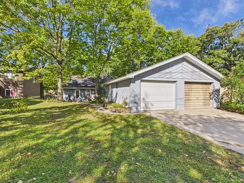 Exterior - 910 10th Ave S, Saint Cloud, MN 56301 photo 2 of 5
