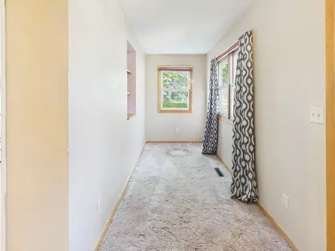 Entry Way - 910 10th Ave S, Saint Cloud, MN 56301 photo 1 of 1