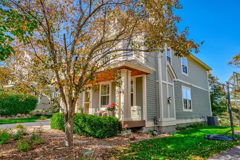 276 Country Rd, Stillwater, MN 55082