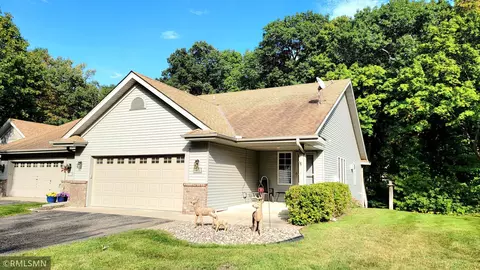 1374 Field Creek Cir, Victoria, MN 55386
