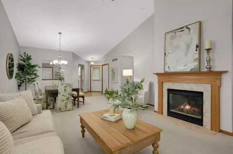 18677 Kalmar Trl, Lakeville, MN 55044