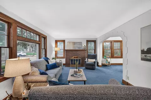 3956 Quail Ave N, Robbinsdale, MN 55422