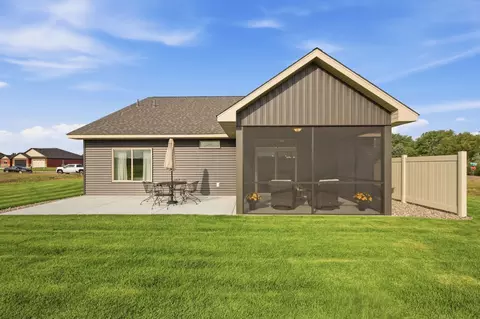 Exterior - 204 57th Ave SE, Saint Cloud, MN 56304 photo 4 of 8