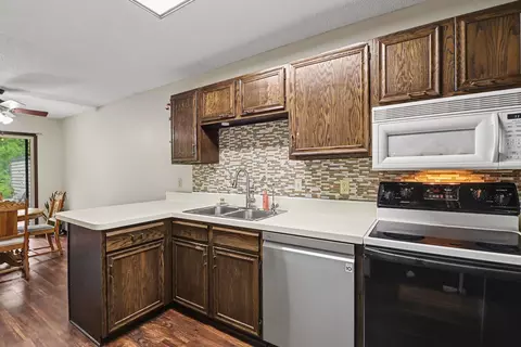 Kitchen - 4490 Woodgate Pt, Eagan, MN 55122 photo 2 of 3