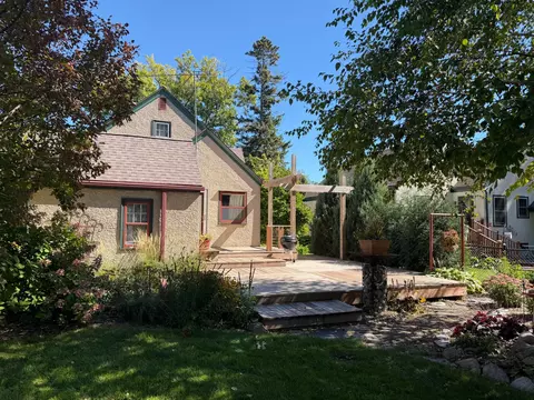 Exterior - 802 SW 6th St, Willmar, MN 56201 photo 3 of 9