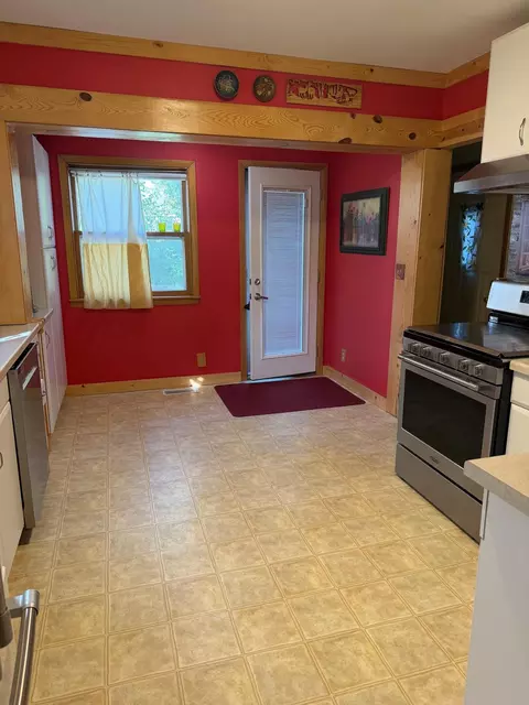 Kitchen - 802 SW 6th St, Willmar, MN 56201 photo 1 of 2