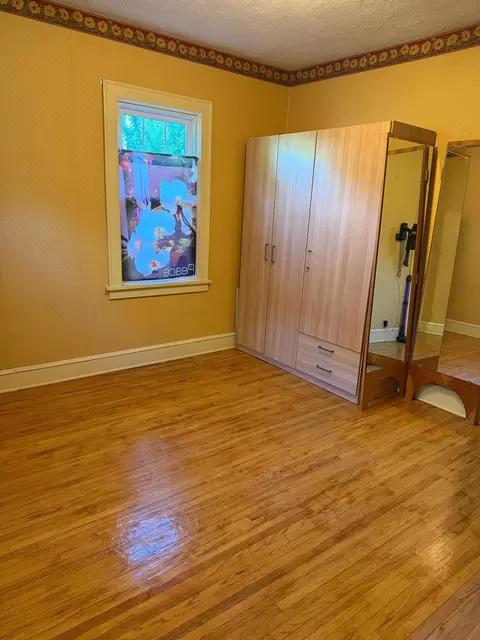 Bedroom - 802 SW 6th St, Willmar, MN 56201 photo 3 of 3