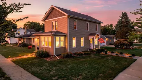 702 S 6th St, Lake City, MN 55041