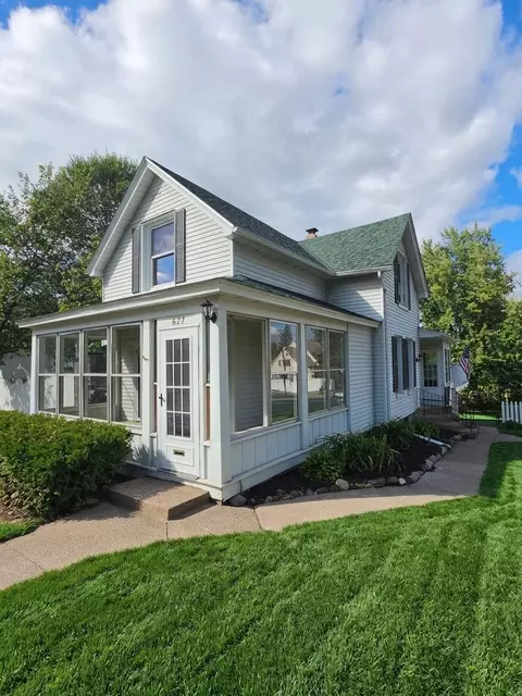 627 Locust St, Hudson, WI 54016
