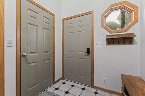 Entry Way - 145 4th Ave NW, Elgin, MN 55932 photo 1 of 1