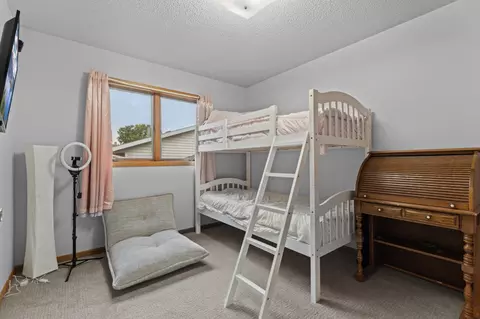 Bedroom - 145 4th Ave NW, Elgin, MN 55932 photo 4 of 9