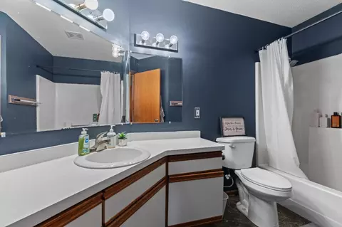 Bath - 145 4th Ave NW, Elgin, MN 55932 photo 1 of 2