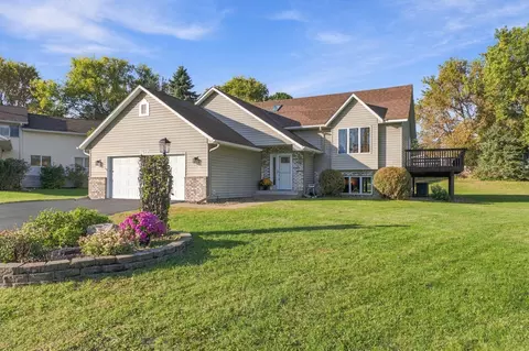 2330 Oak Glen Ct, Stillwater, MN 55082