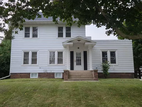 Exterior - 305 N Elm St, Mabel, MN 55954 photo 3 of 8